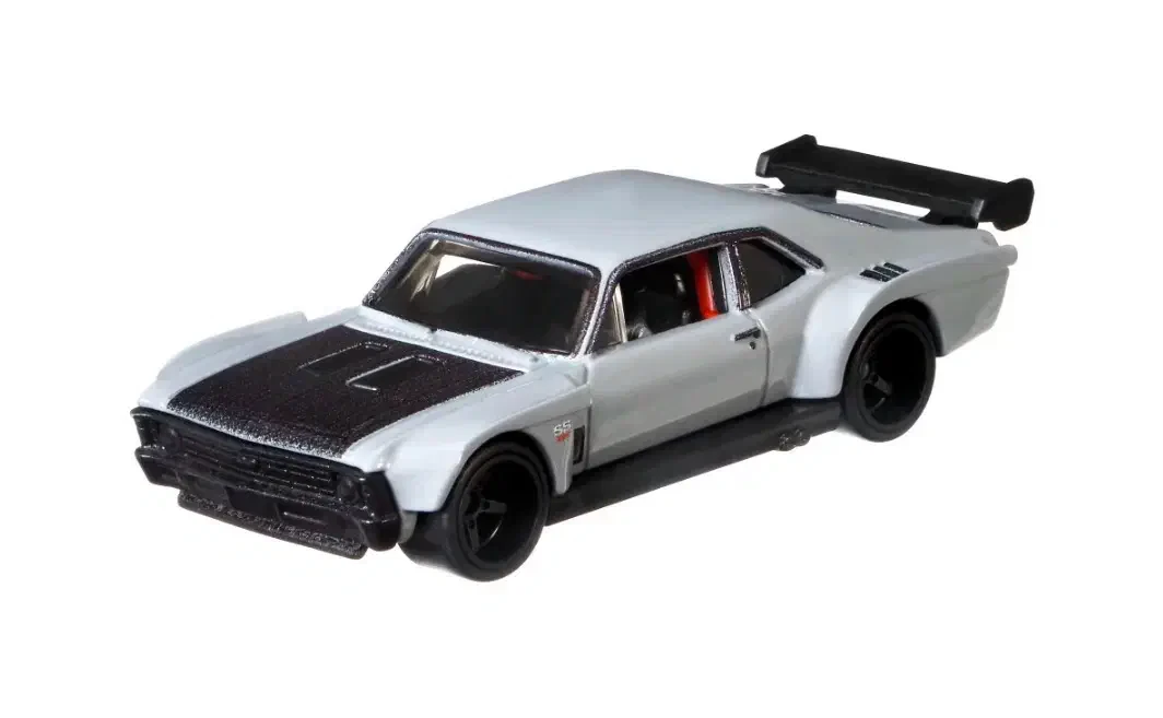 2021 Custom '70 Chevy Nova Grey: No Package: Image 2