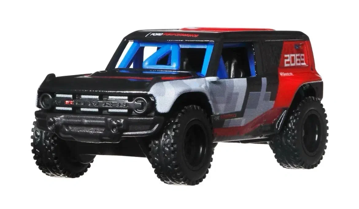 2021 Ford Bronco R Black: No Package: Image 2