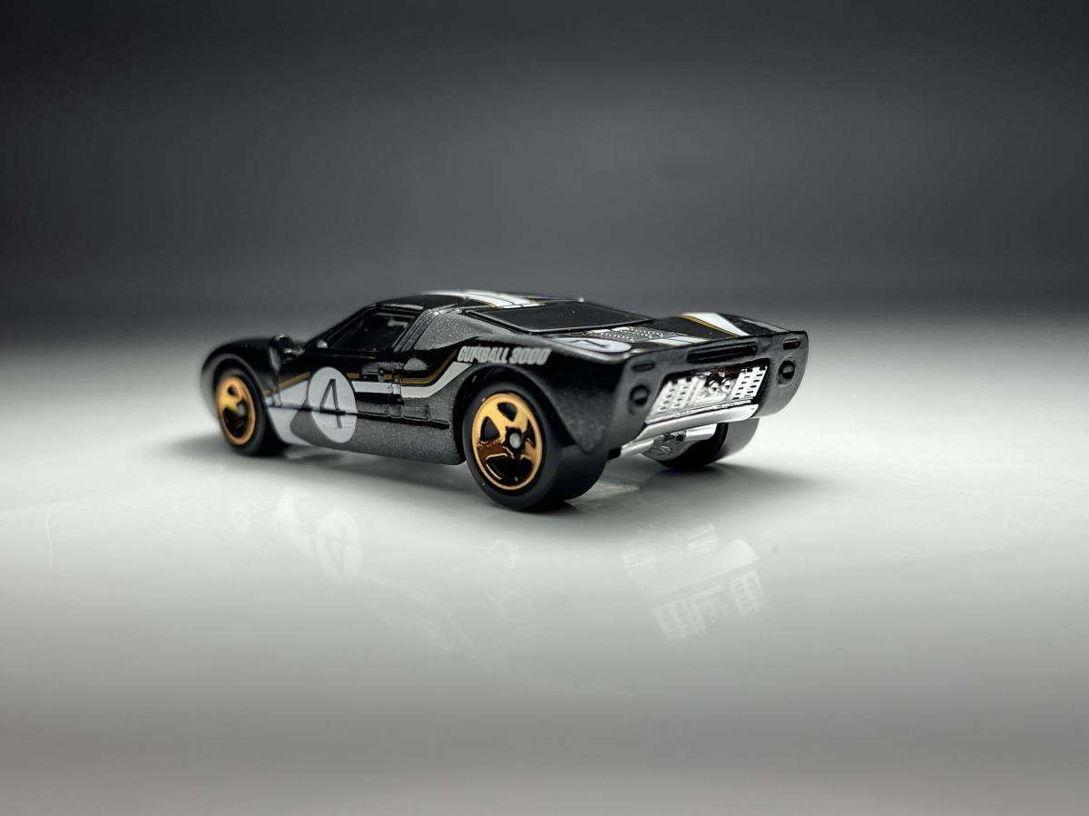 2021 Ford GT-40 Black: No Package: Image 3