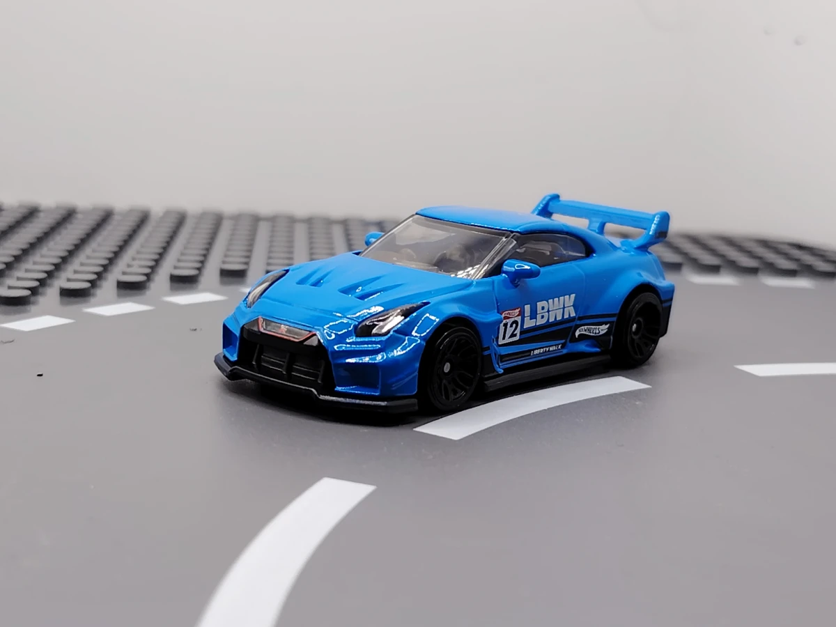2021 LB-Silhouette WorkS GT Nissan 35GT-RR VER.2 Blue: No Package: Image 2