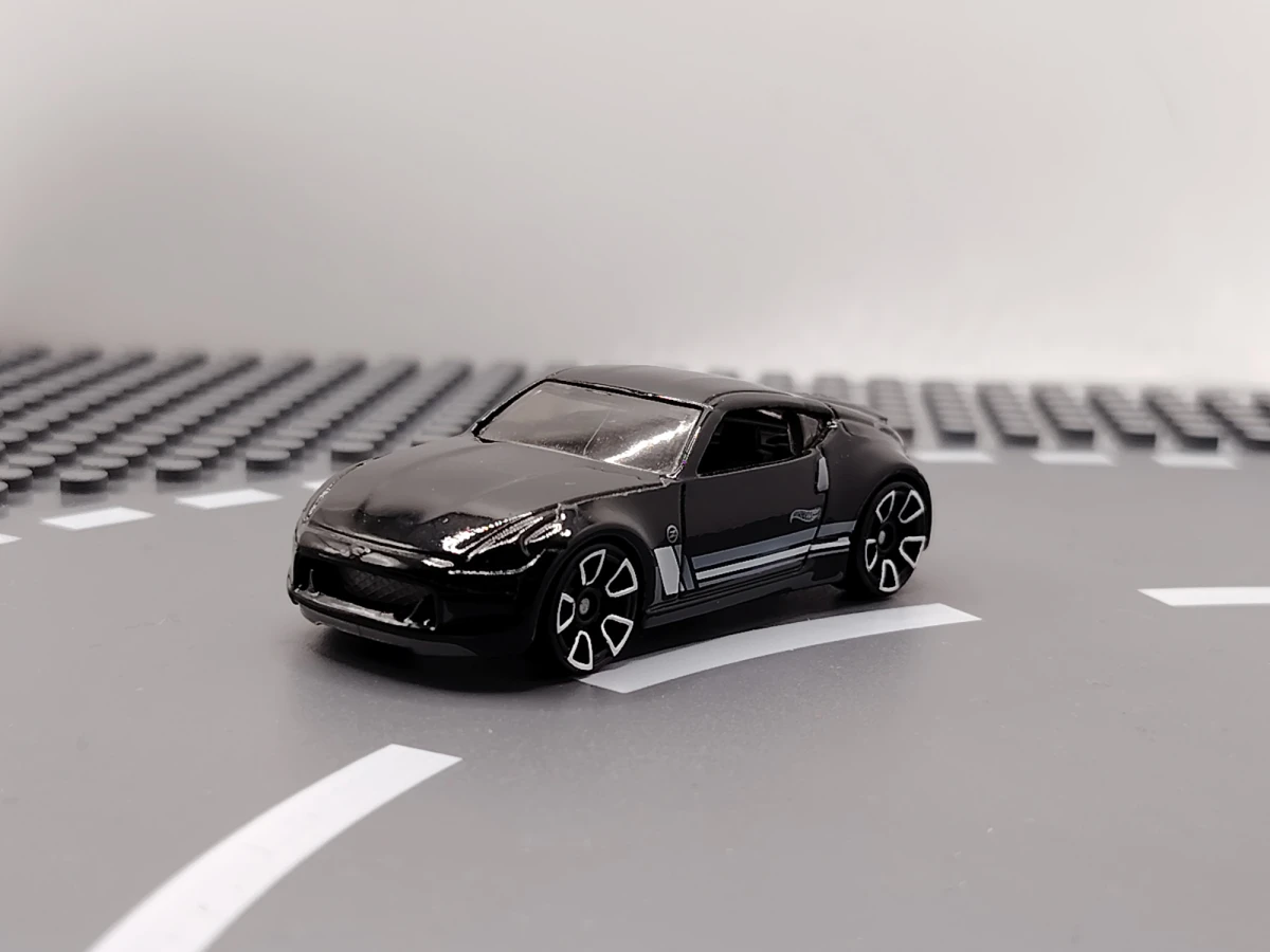 2021 Nissan 370Z Black: No Package: Image 2