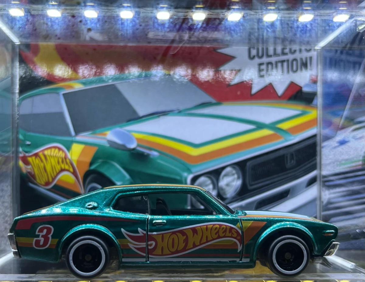 2021 Nissan Laurel 2000 SGX Green: No Package: Image 2