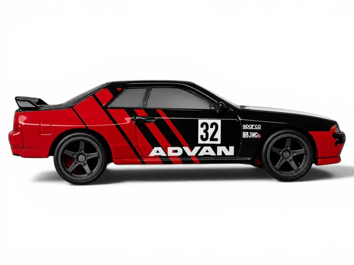 2021 Nissan Skyline GT-R (BNR32) With Sakura Sprinter Black: No Package: Image 2