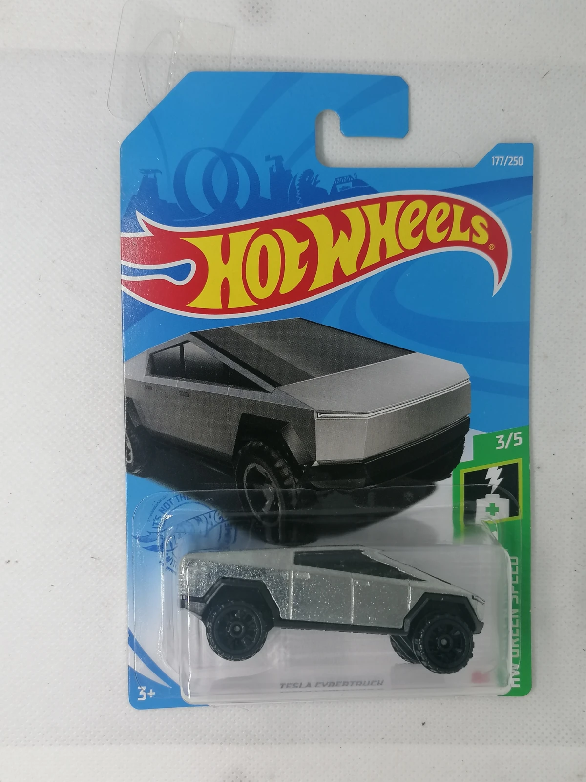2021 Tesla Cybertruck Silver: Long (INT): Image 2