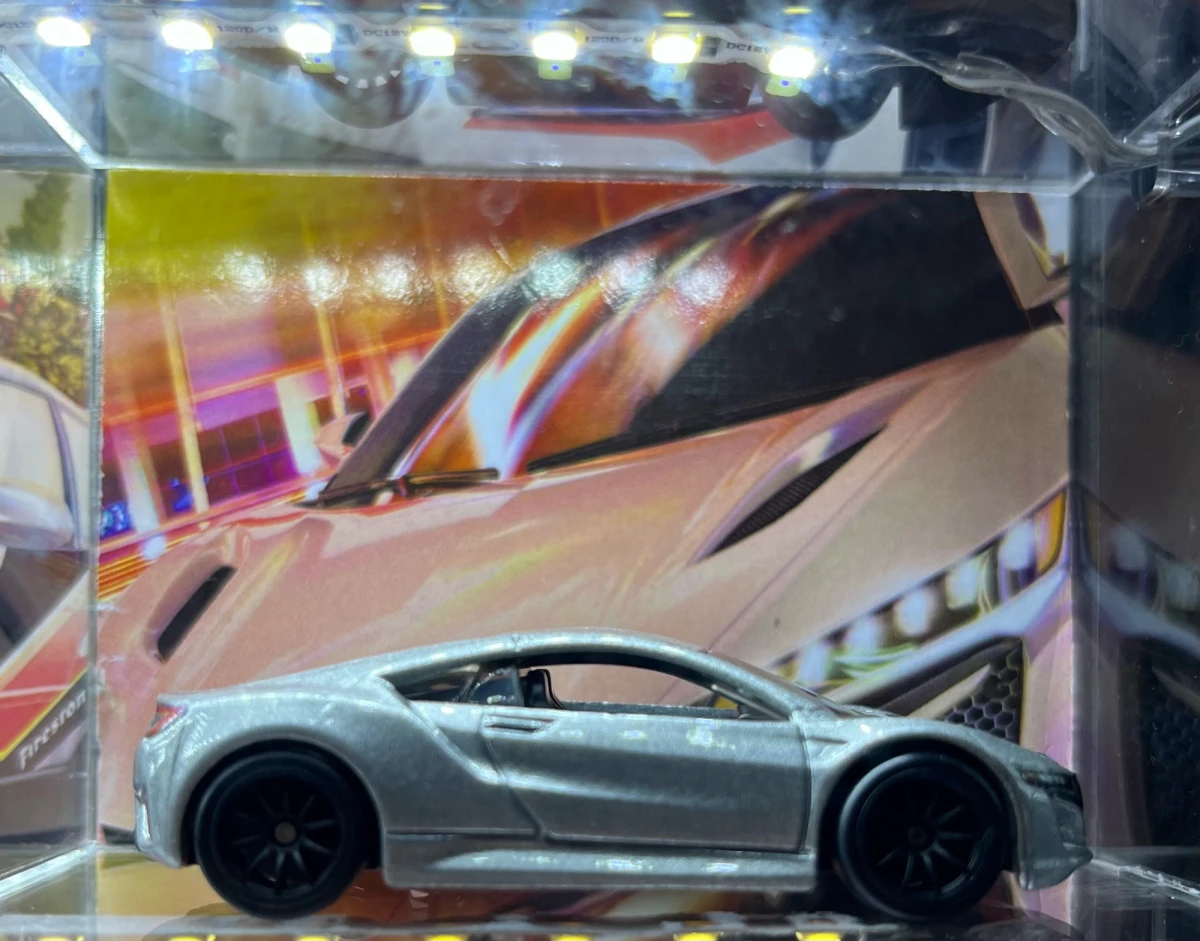 2022 17 Acura NSX Grey: No Package: Image 2