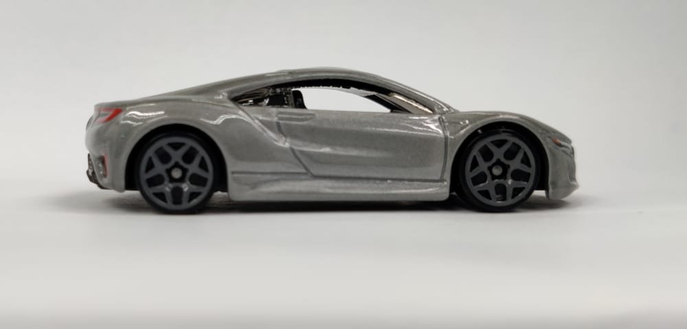 2022 17 Acura NSX Silver: Image 6