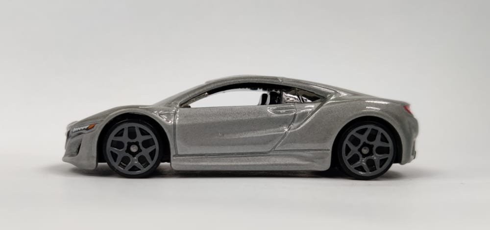 2022 17 Acura NSX Silver: Image 5