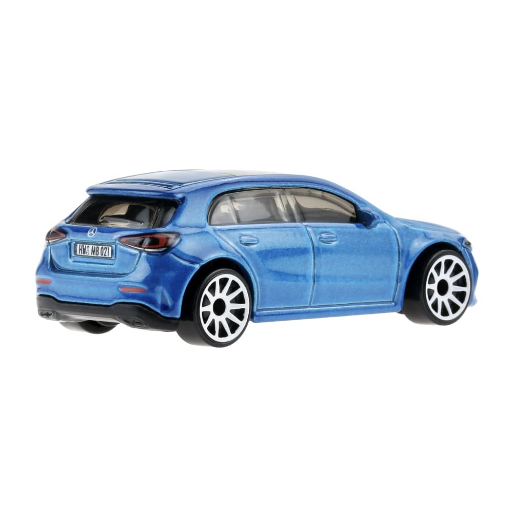 2022 19 Mercedes-Benz A-Class Blue: Image 6