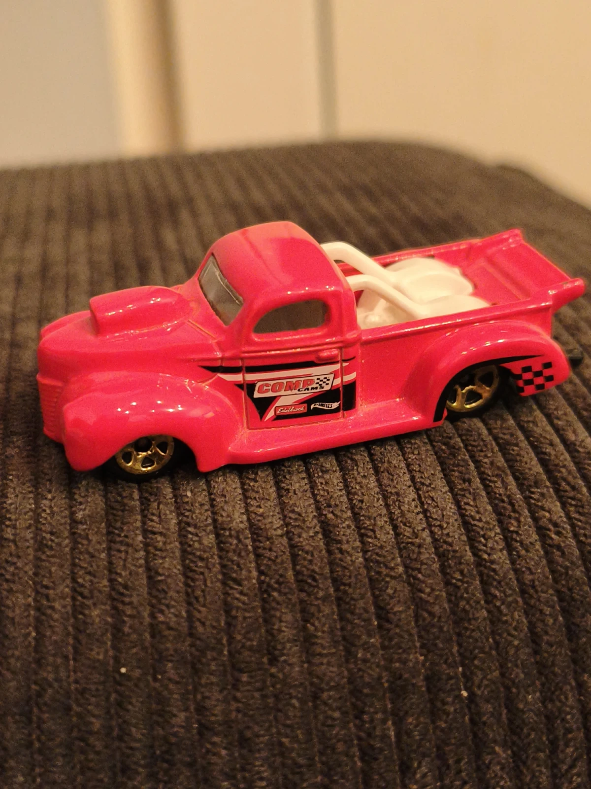 2022 40 Ford Pickup Red: No Package: Image 2