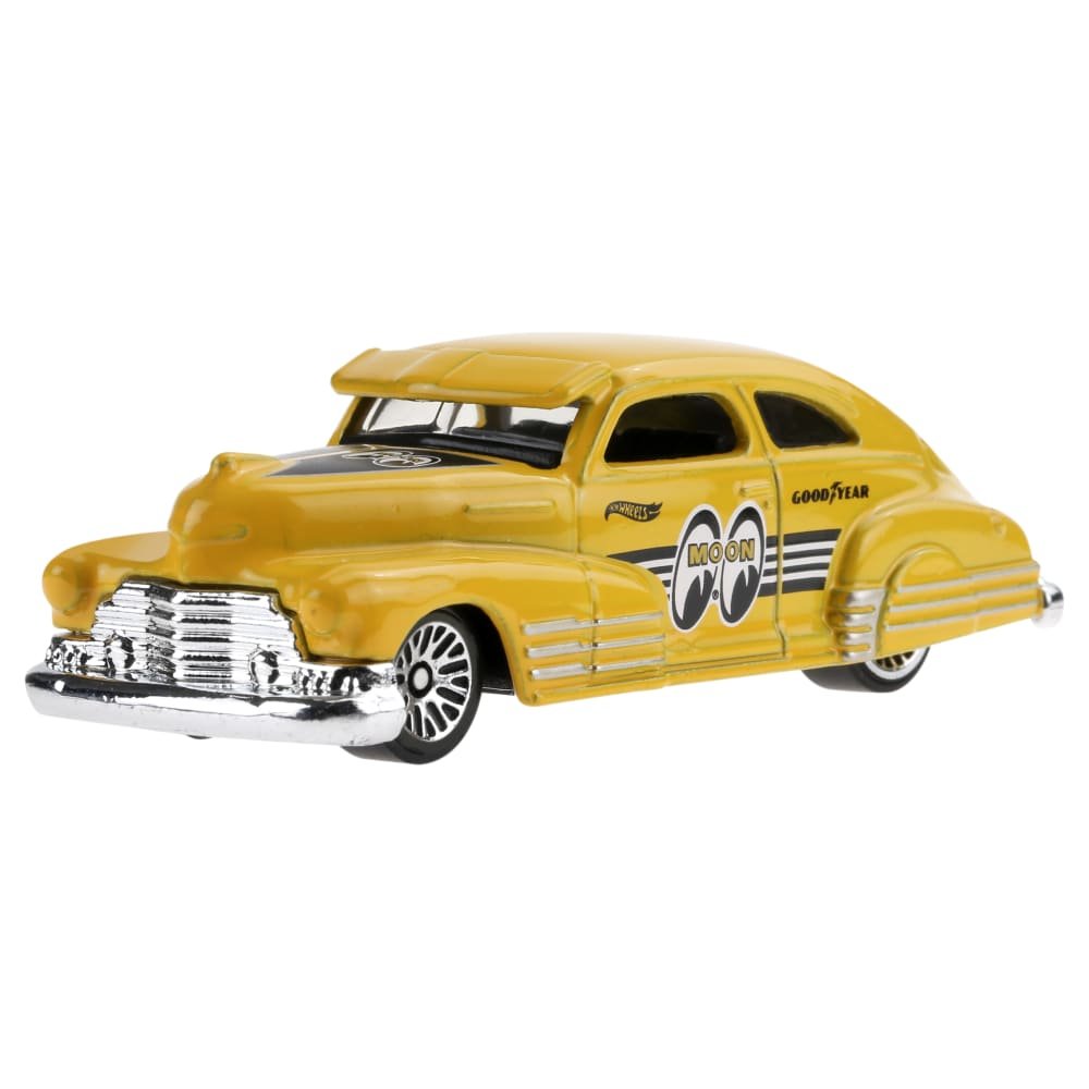 2022 47 Chevy Fleetline Yellow: Image 7