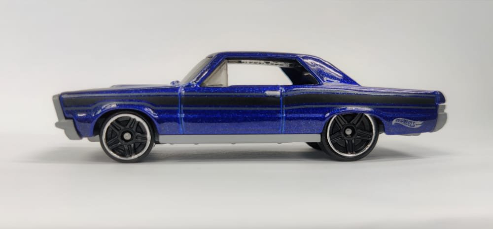 2022 65 Pontiac GTO Blue: Image 6