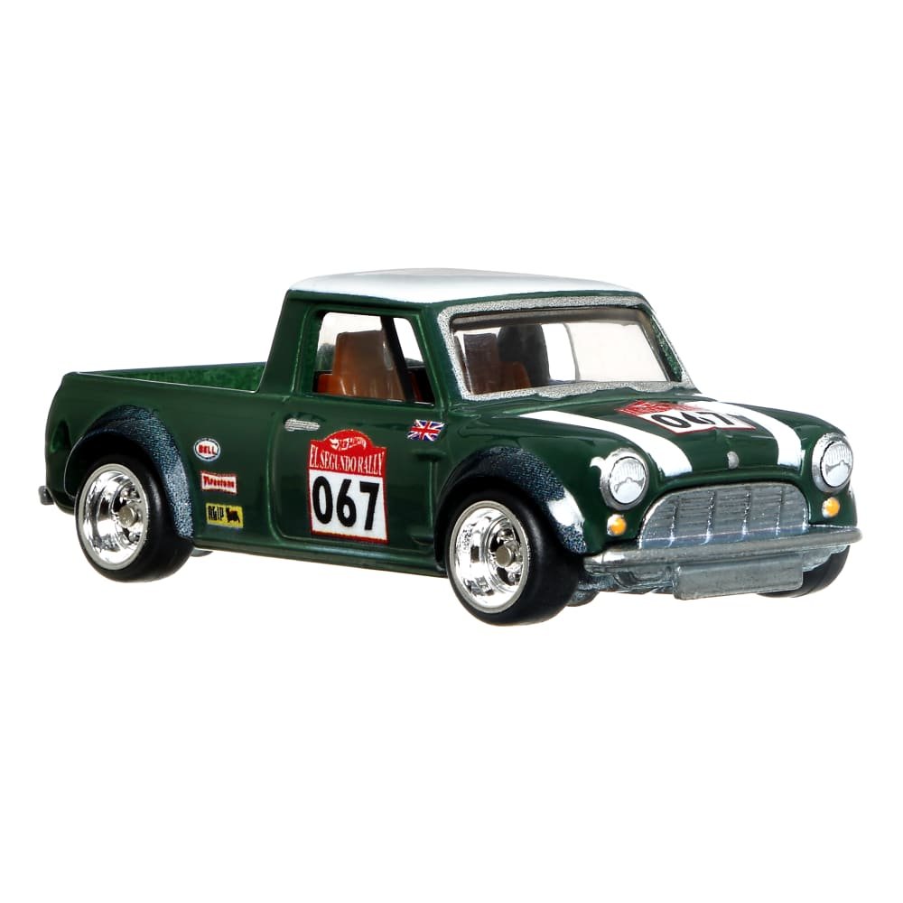 2022 67 Austin Mini Pickup Green: Image 6