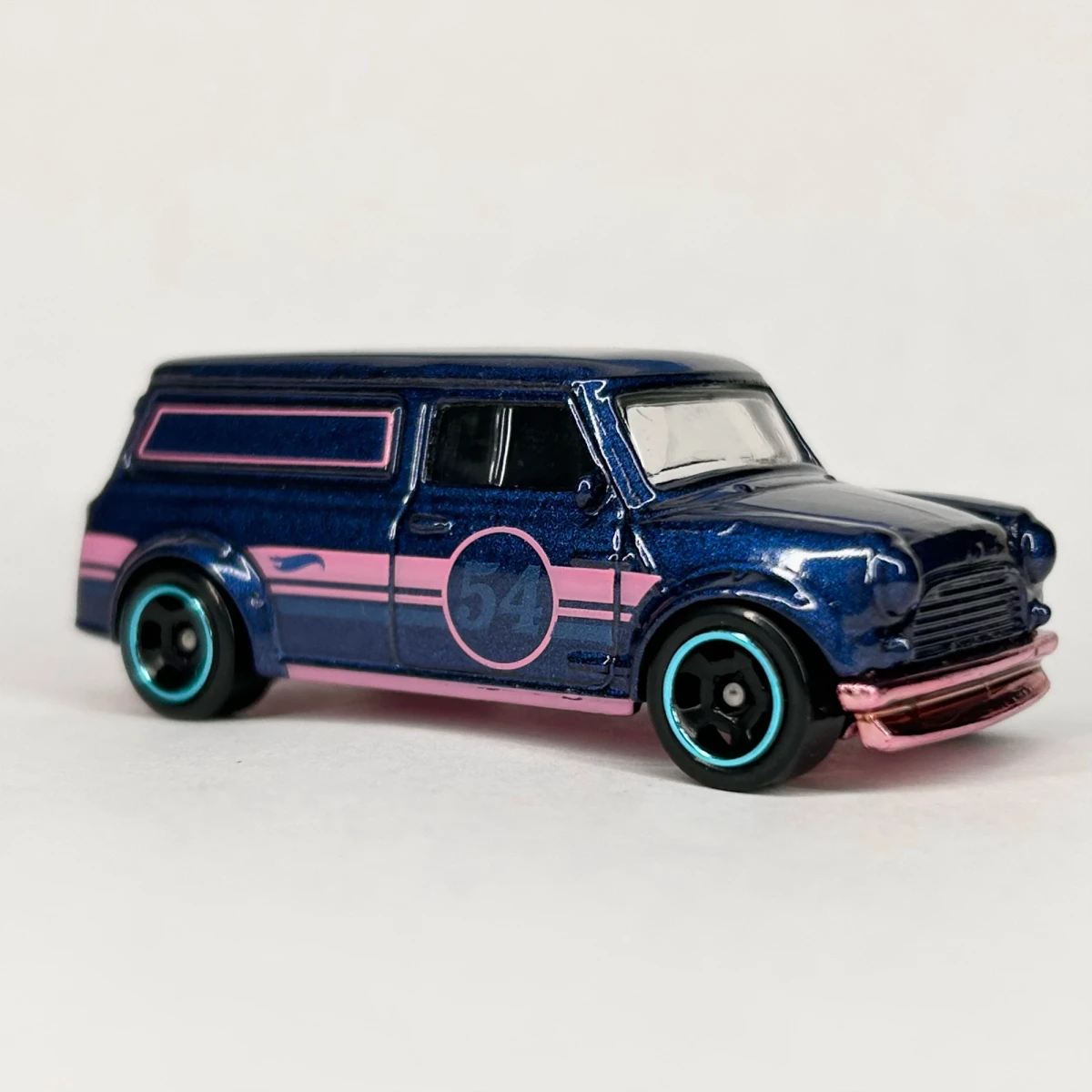 2022 67 Austin Mini Van Blue: No Package: Image 2