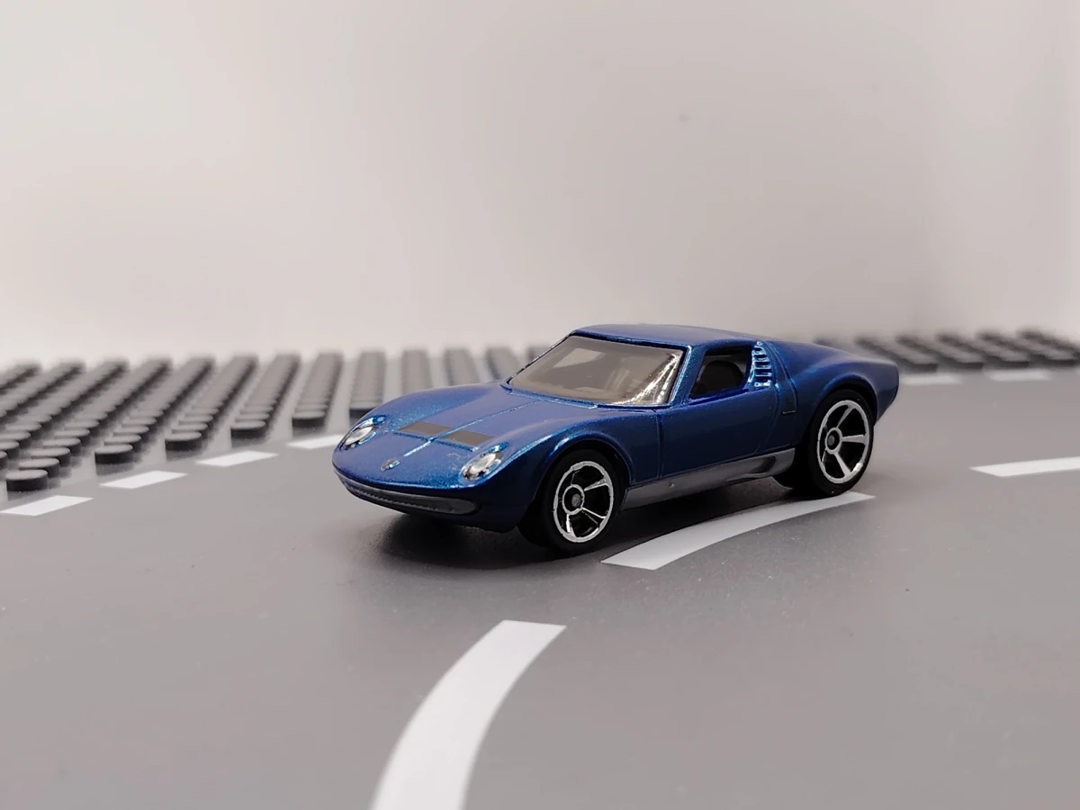 2022 71 Lamborghini Miura SV Blue: No Package: Image 3
