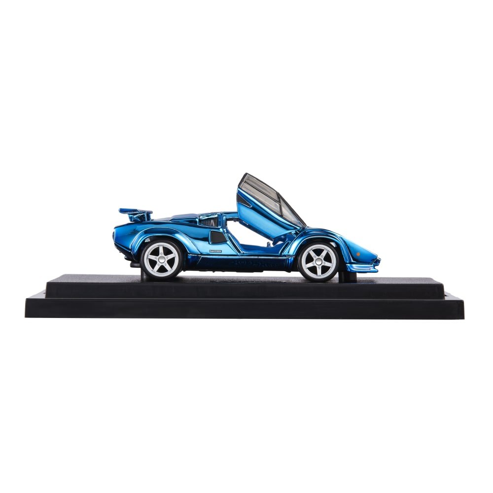 2022 82 Lamborghini Countach LP500 S Blue: Image 6