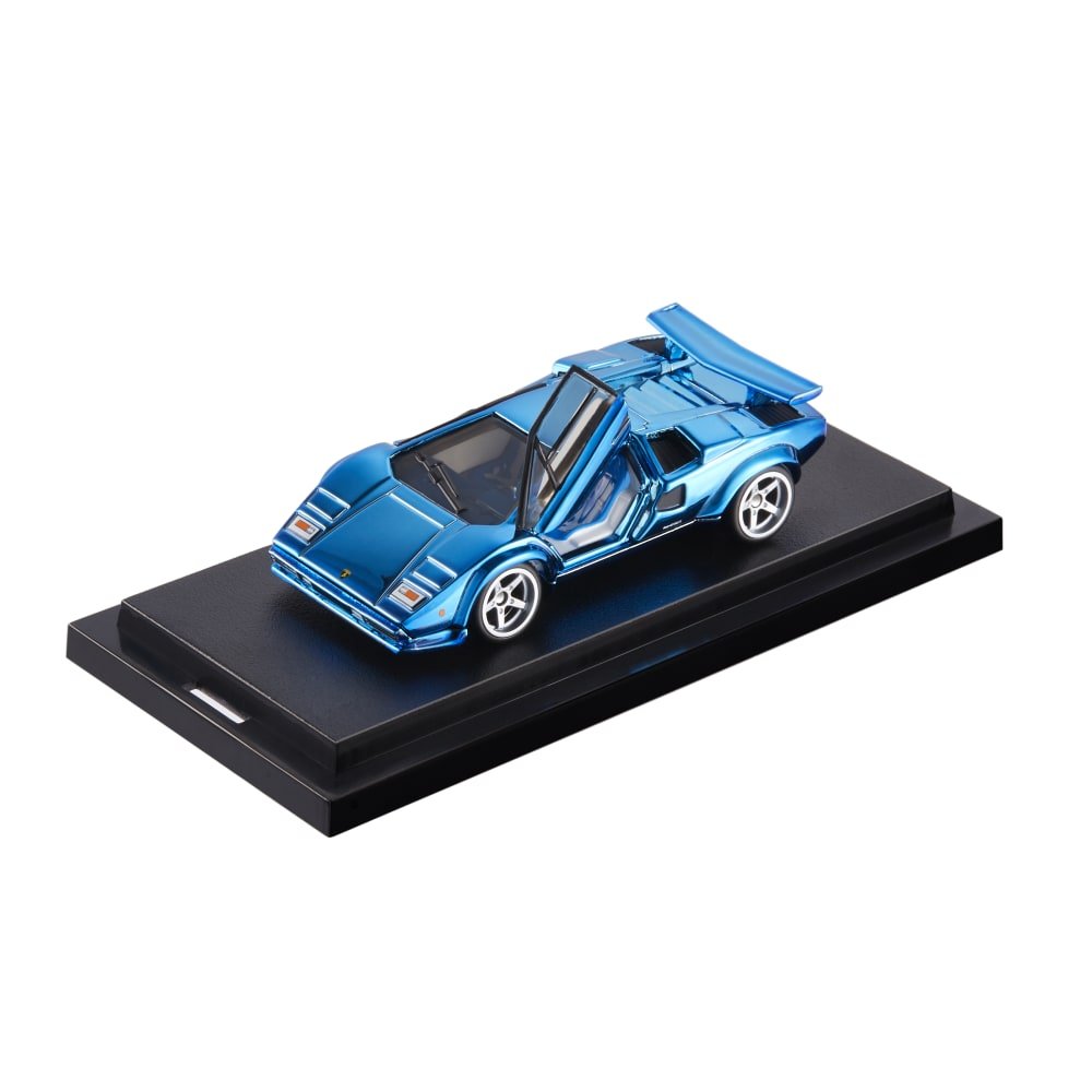 2022 82 Lamborghini Countach LP500 S Blue: Image 2