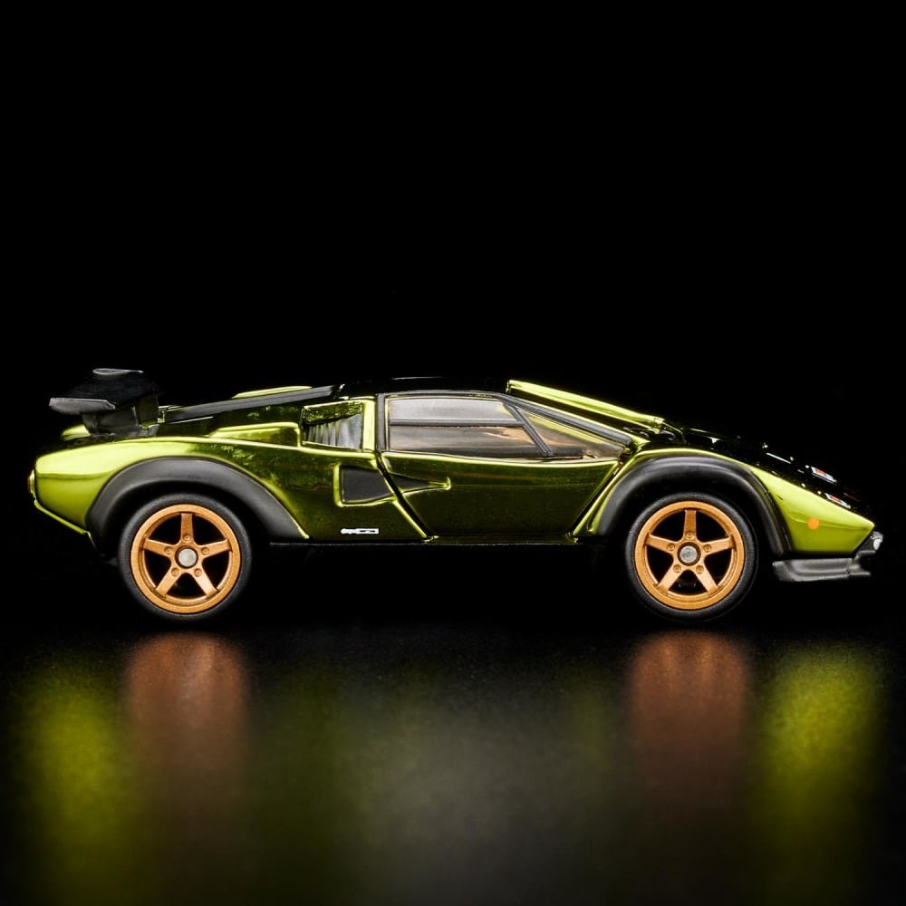 2022 82 Lamborghini Countach LP500 S Green: Image 6