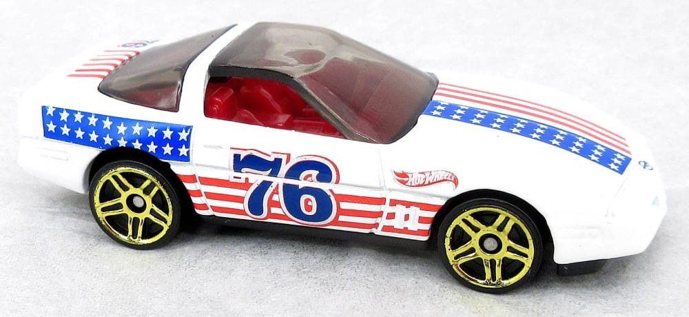 2022 84 Corvette White: Image 2
