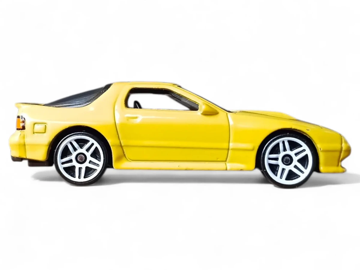 2022 89 Mazda Savanna RX-7 FC3S Yellow: No Package: Image 2
