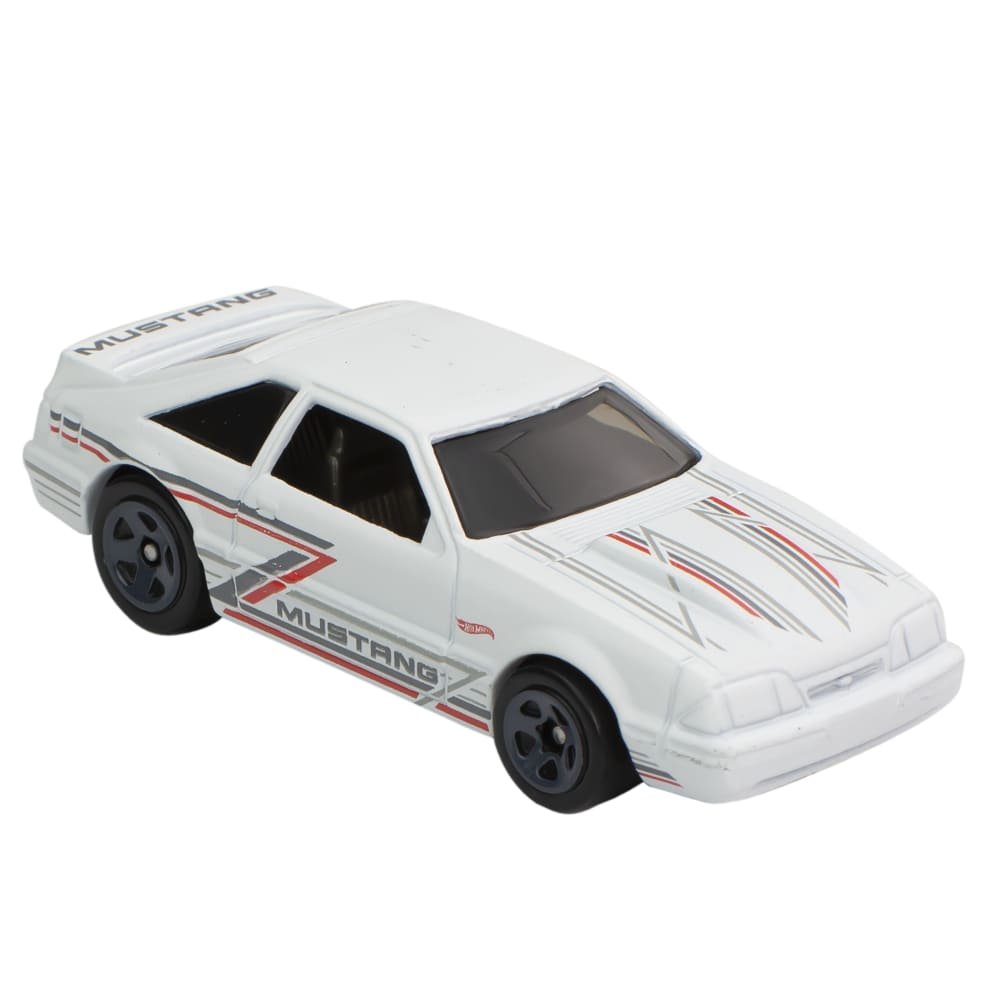 2022 92 Ford Mustang Black: Image 4