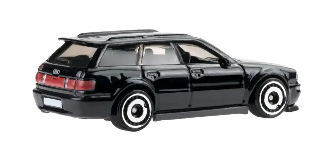 2022 94 Audi Avant RS2 Black: No Package: Image 6