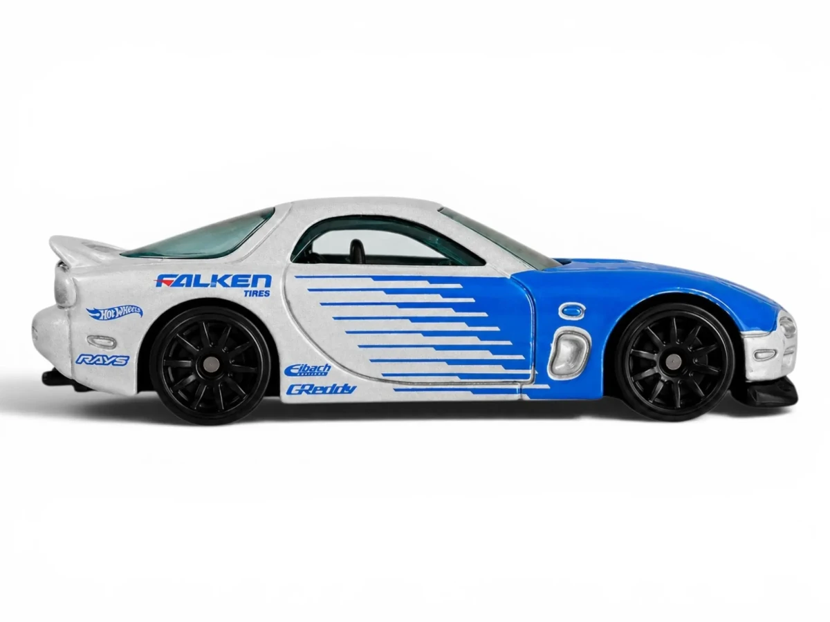 2022 95 Mazda RX-7 Silver: No Package: Image 3