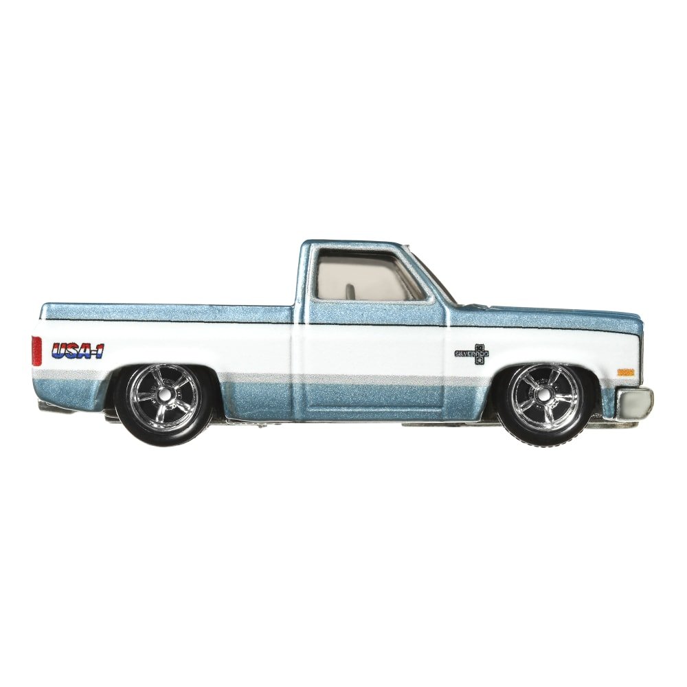 2022 1983 Chevy Silverado Blue: Image 2