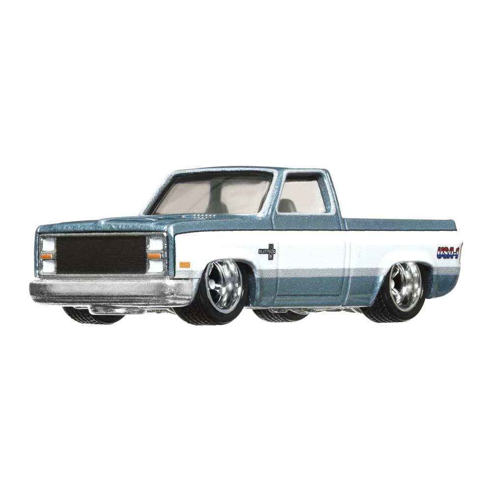 2022 1983 Chevy Silverado Blue: Image 4