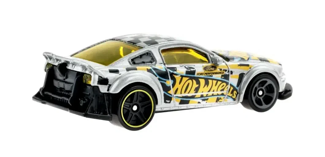 2022 2005 Ford Mustang Grey: No Package: Image 4