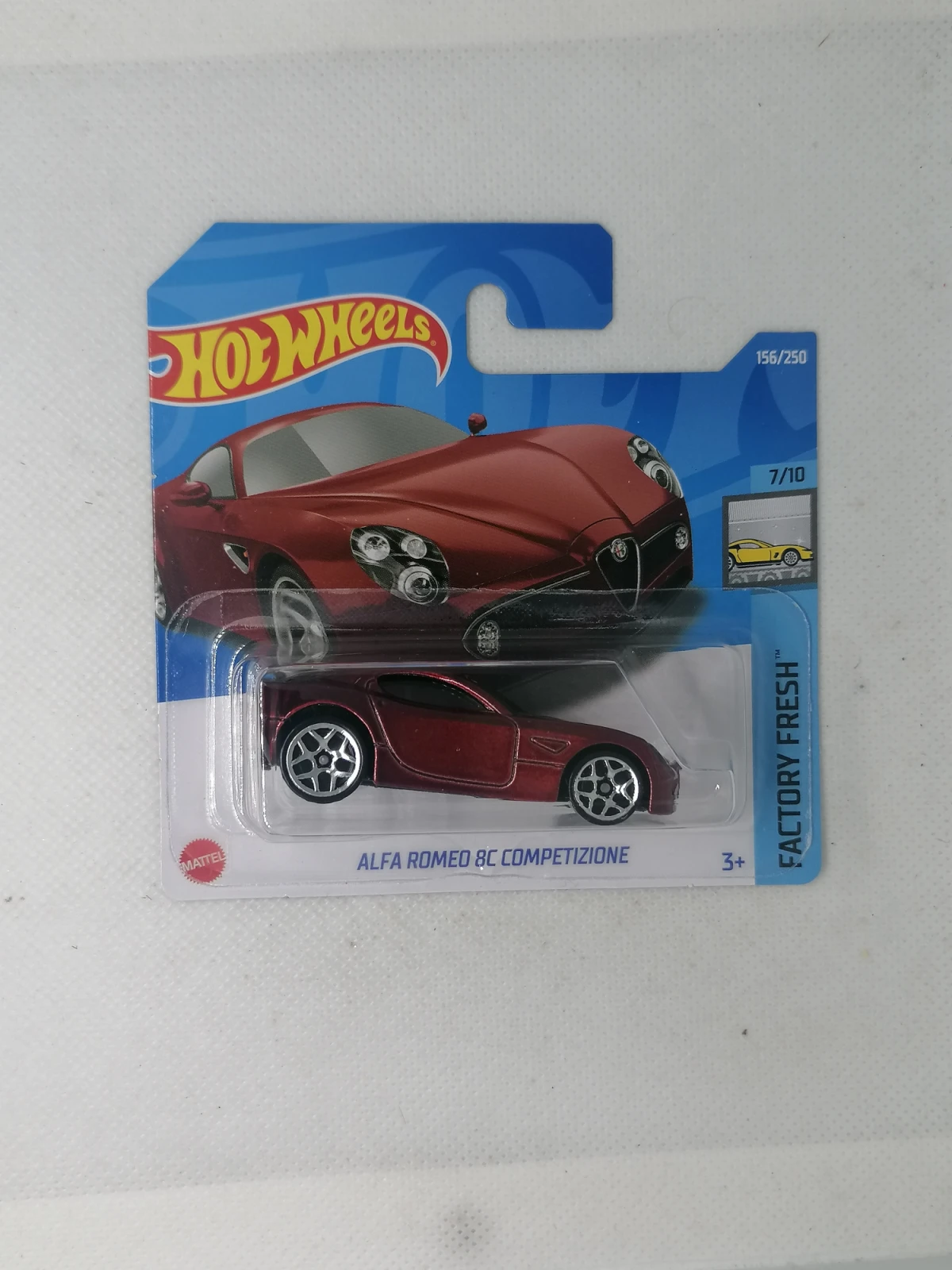 2022 Alfa Romeo 8C Competizione Red: Short: Image 2