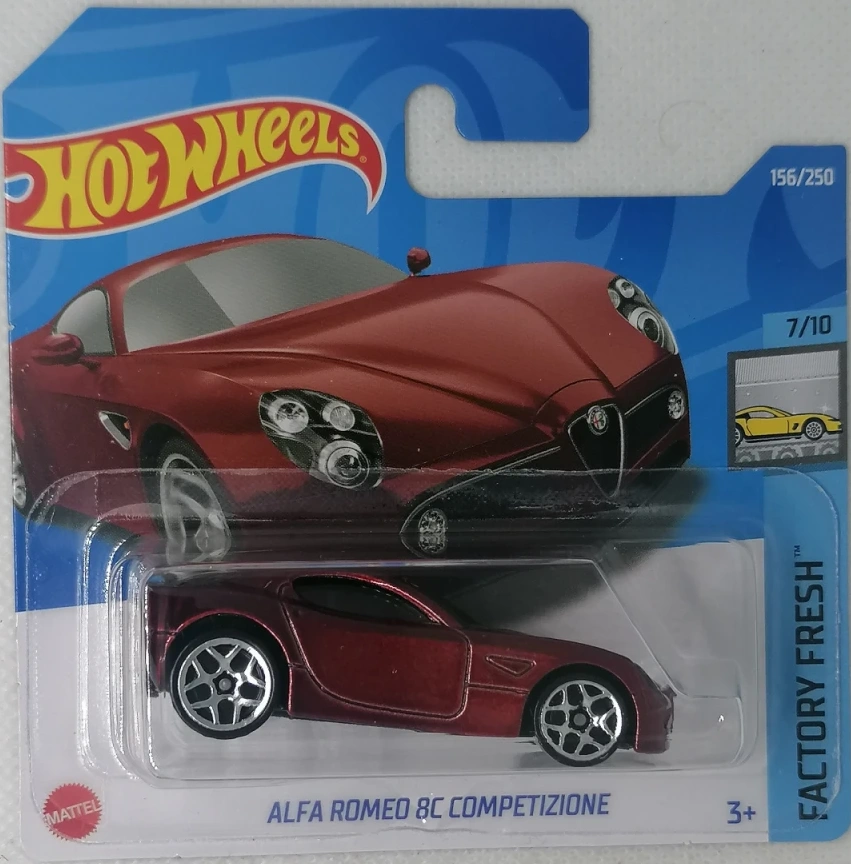 2022 Alfa Romeo 8C Competizione Red: Short: Image 2