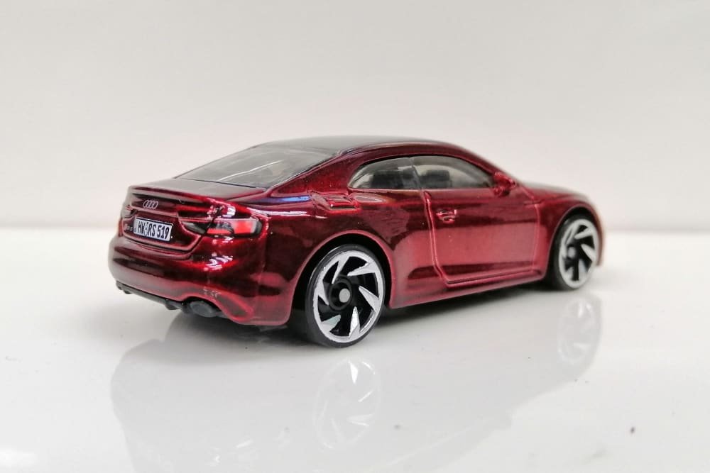 2022 Audi RS 5 Coupe Red: Image 4