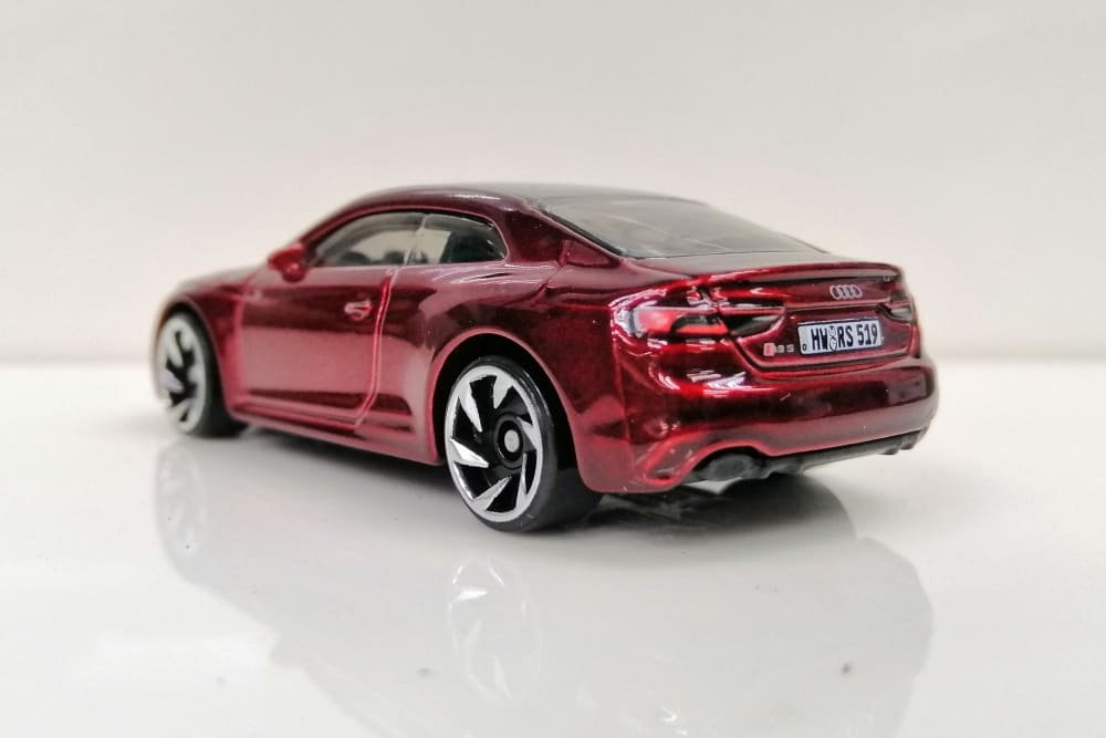 2022 Audi RS 5 Coupe Red: Image 3
