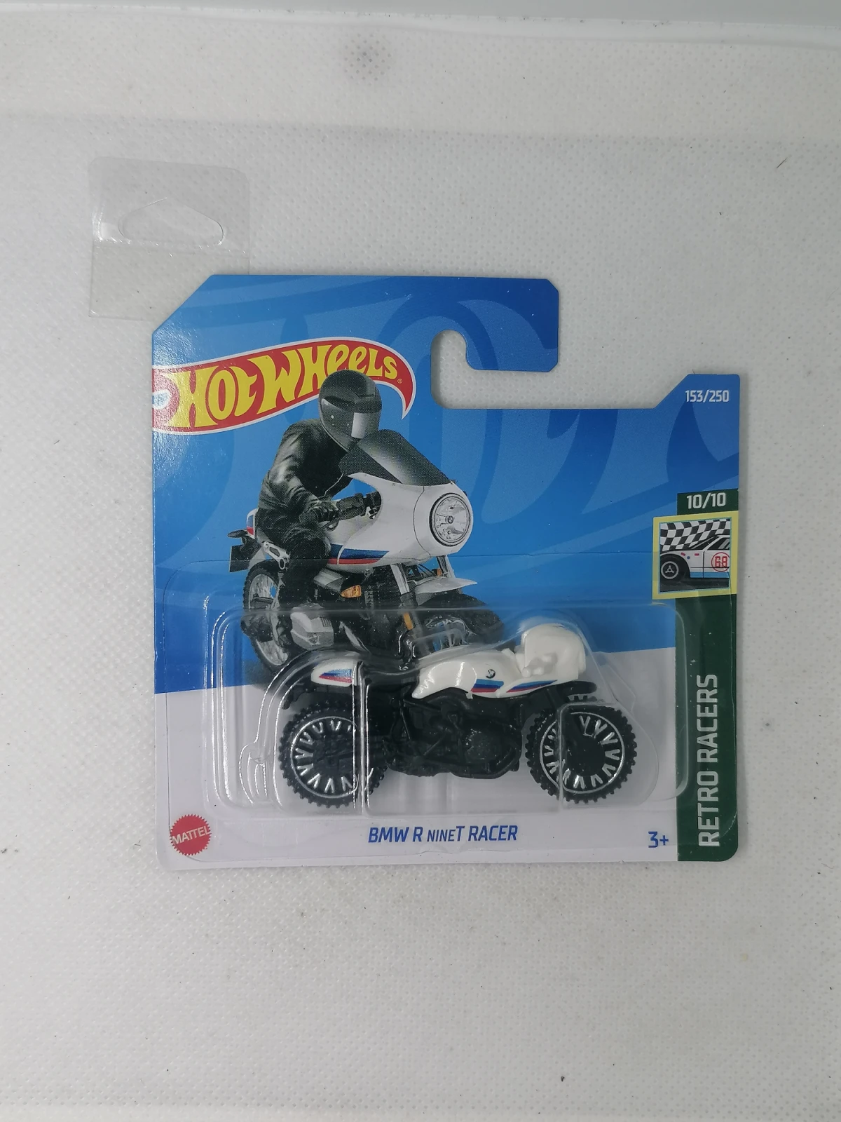 2022 BMW R NineT Racer White: Short: Image 2