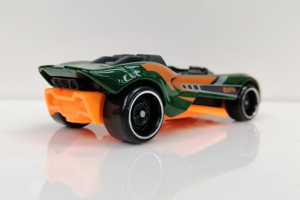 2022 Carbonic Green: Image 3
