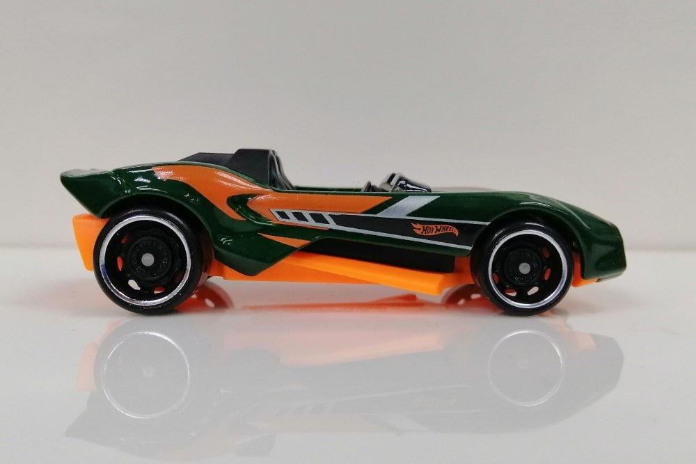 2022 Carbonic Green: Image 4