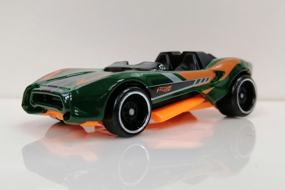2022 Carbonic Green: Image 2