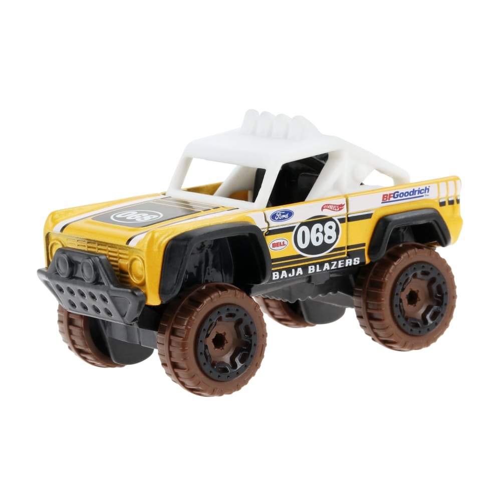 2022 Custom Ford Bronco Yellow: Image 2