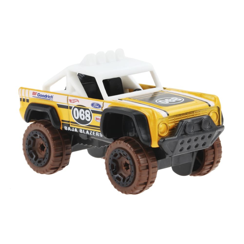 2022 Custom Ford Bronco Yellow: Image 3