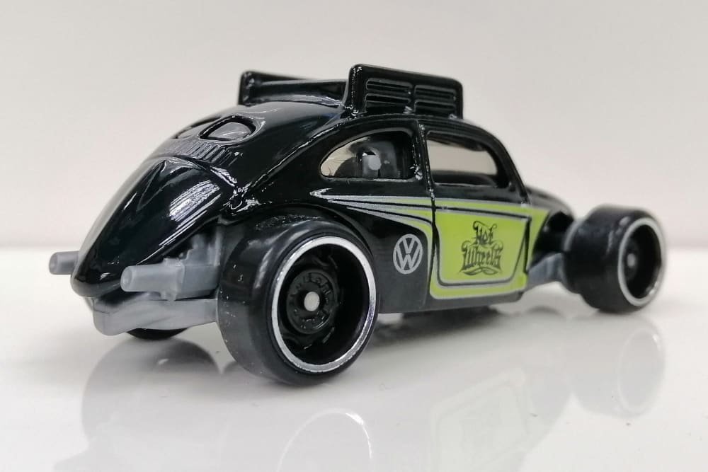 2022 Custom Volkswagen Beetle Black: Image 6