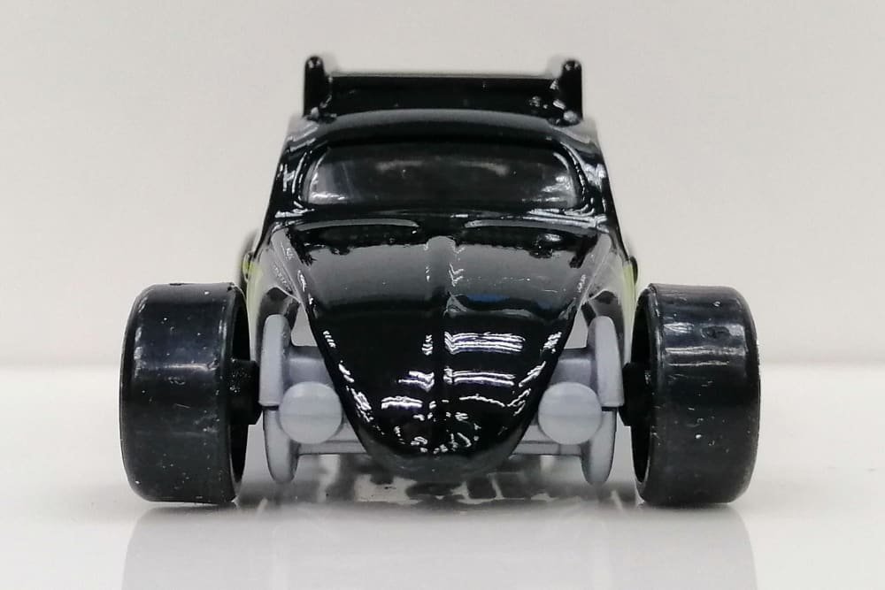 2022 Custom Volkswagen Beetle Black: Image 7