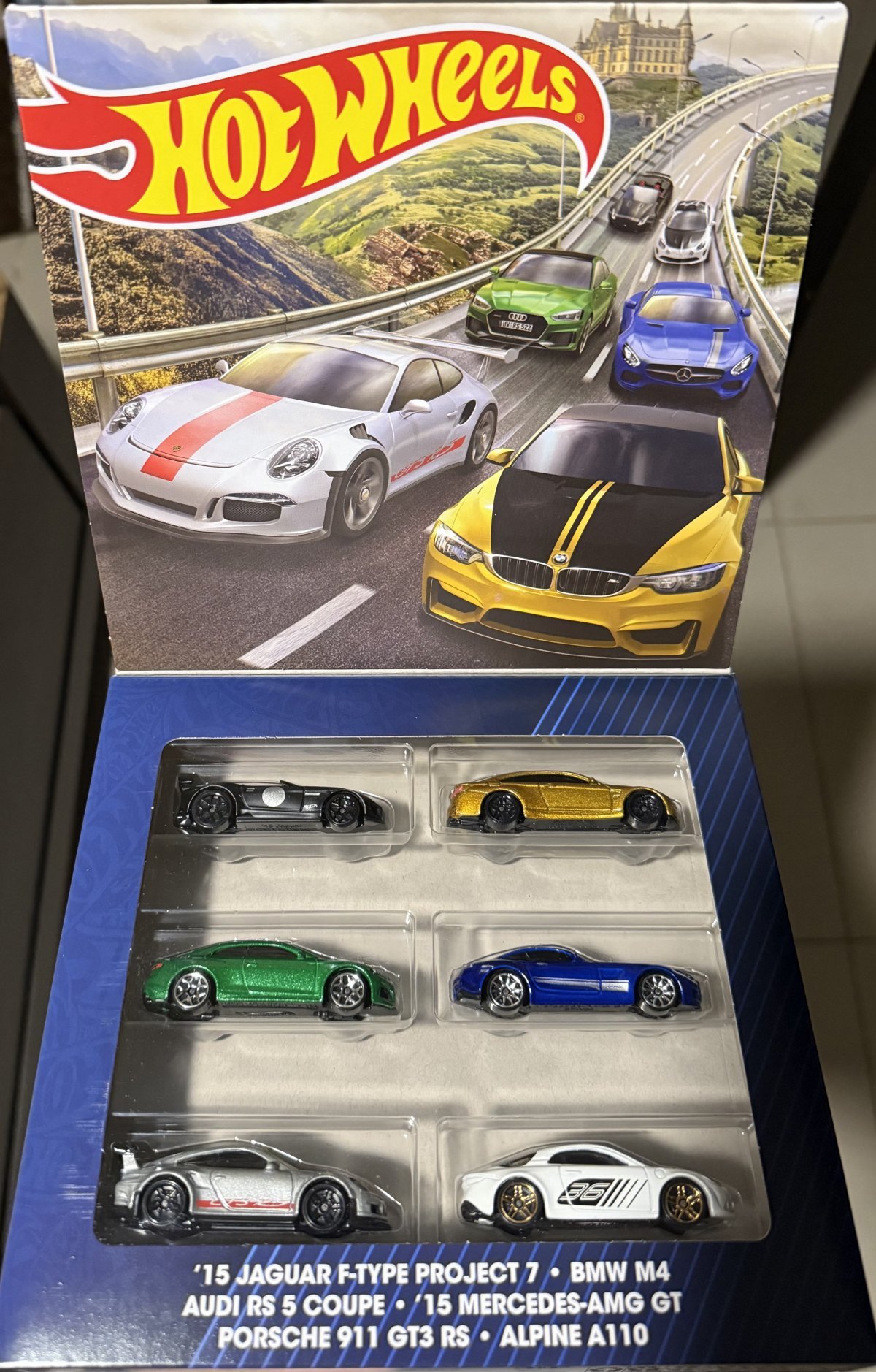 2022 European Car Culture 6-Pack White: Image 2