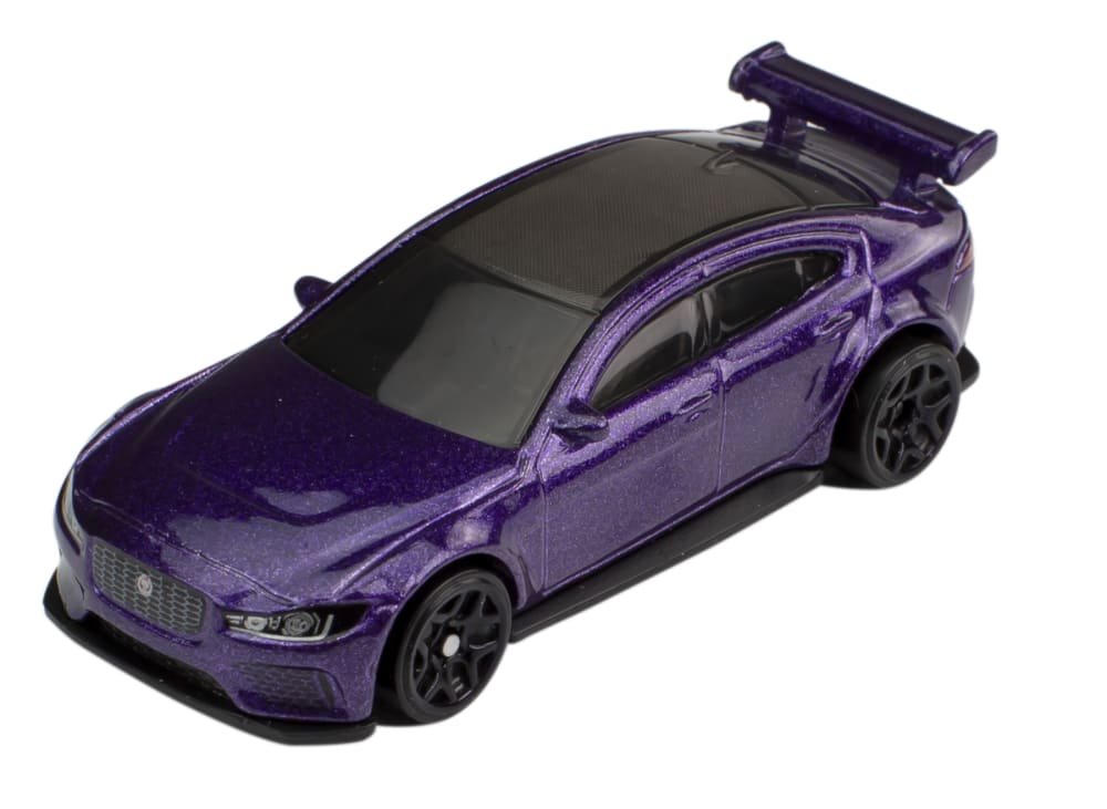 2022 Jaguar XE SV Project 8 Purple: Image 2