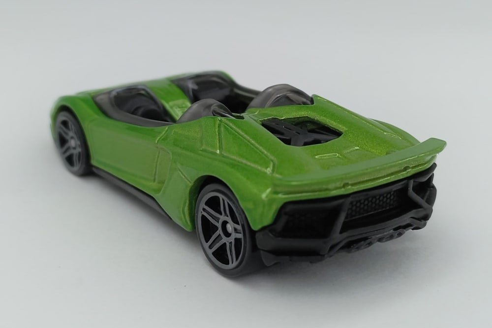 2022 Lamborghini Aventador J Green: Image 8
