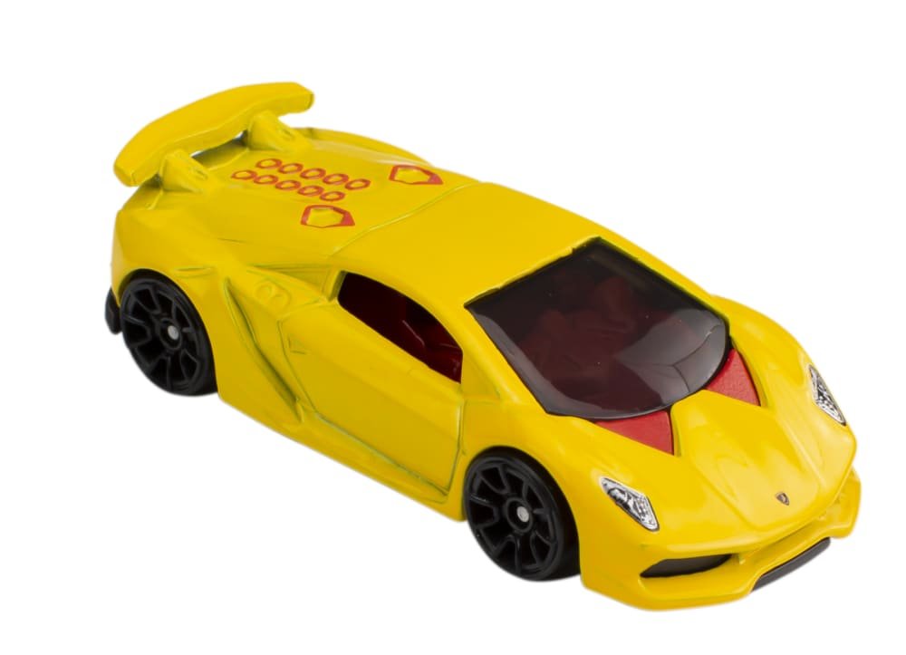 2022 Lamborghini Sesto Elemento Yellow: Image 4