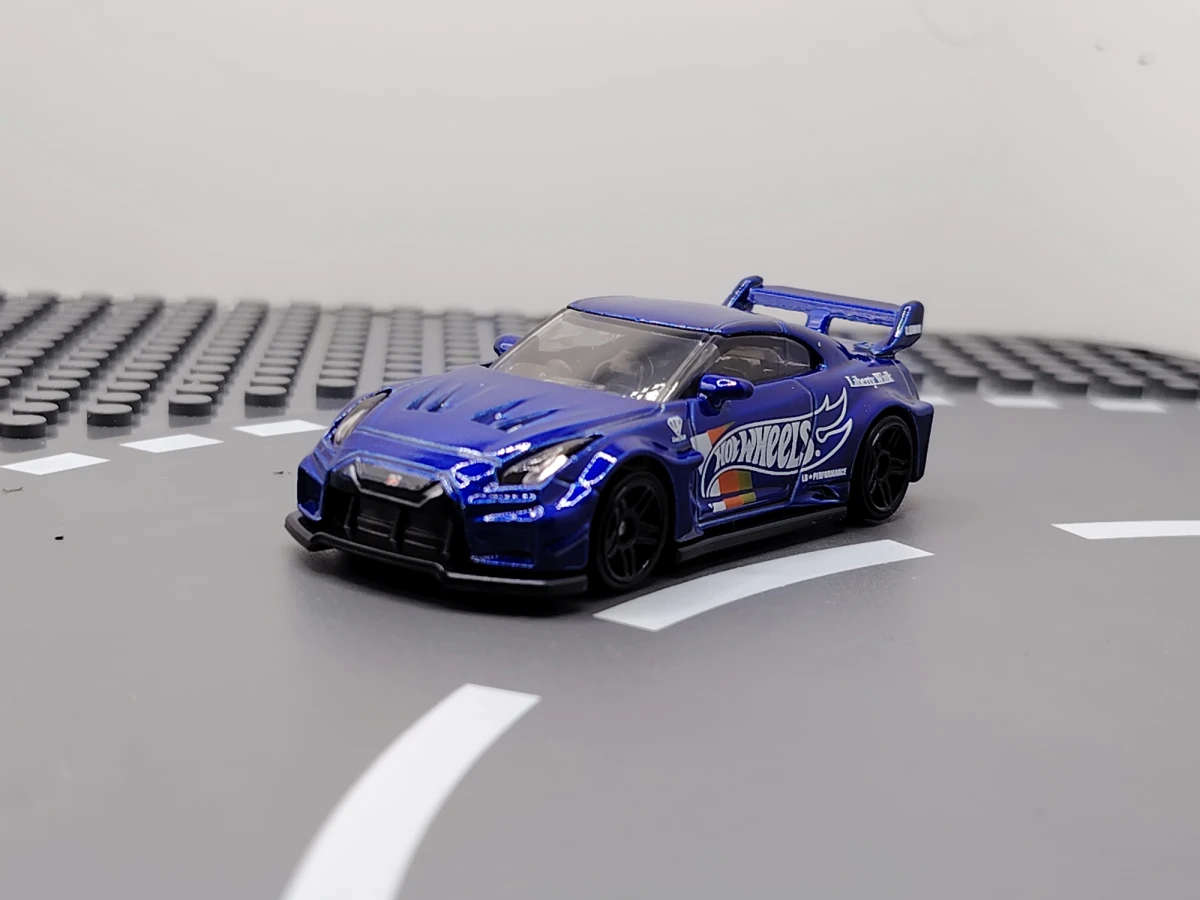 2022 LB-Silhouette Works GT Nissan 35GT-RR Ver.2 Blue: No Package: Image 3