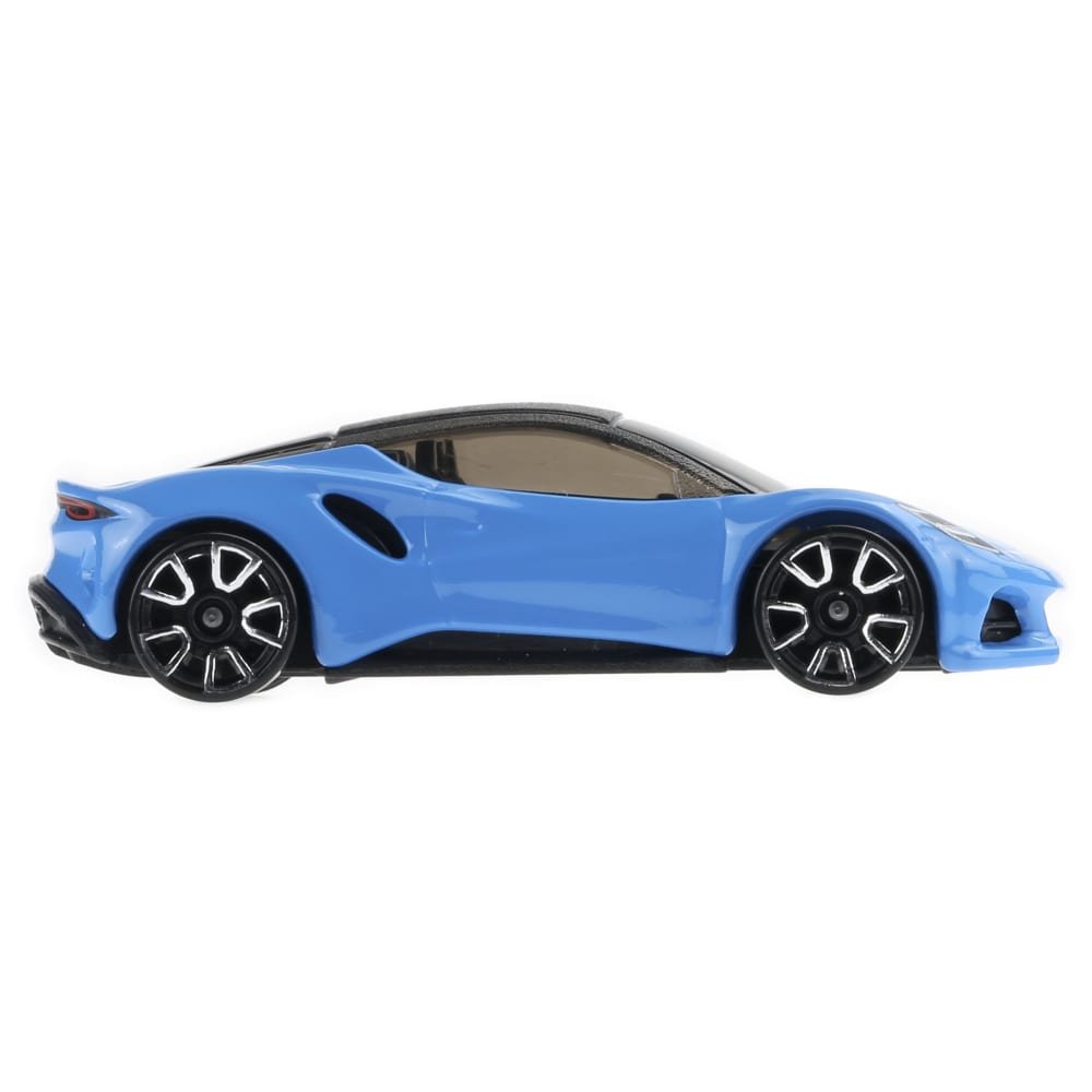 2022 Lotus Emira Blue: Image 6