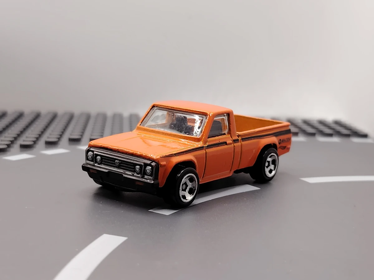 2022 Mazda Repu Orange: No Package: Image 2