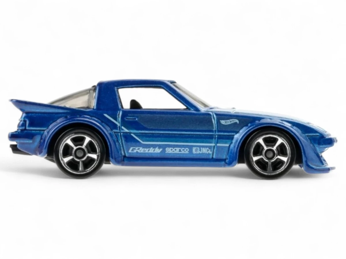 2022 Mazda RX-7 Blue: No Package: Image 4