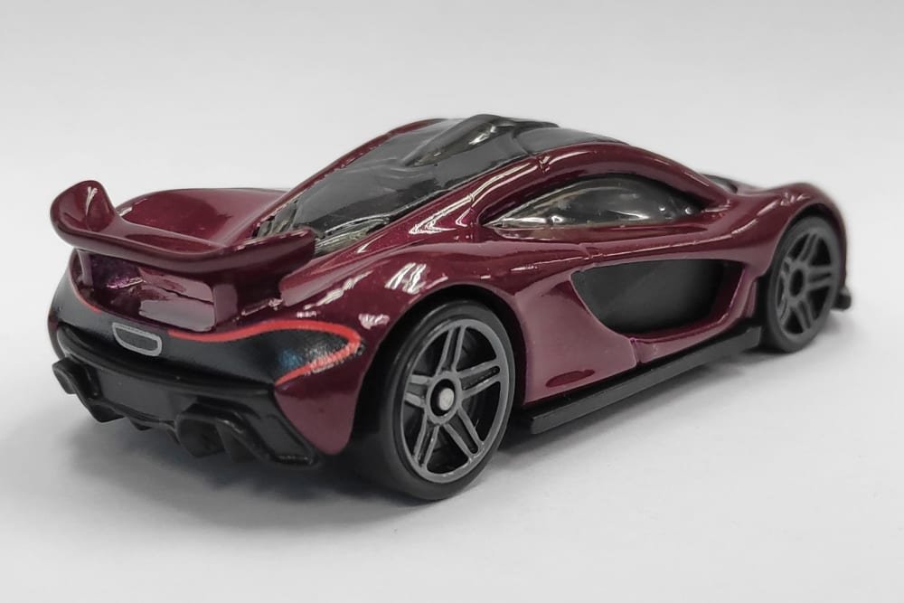 2022 McLaren P1 Red: Image 3